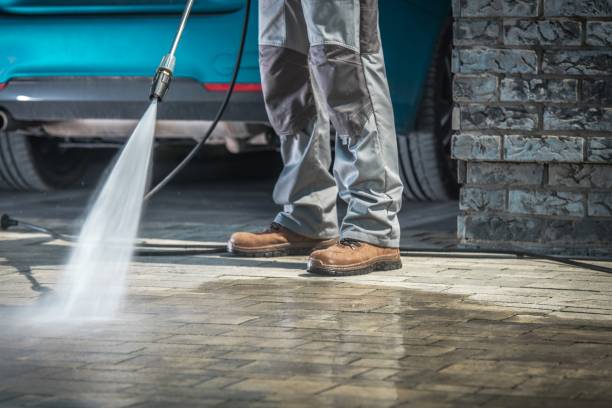 Best Gutter Cleaning and Brightening in Aliquip, PA